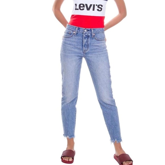 •LAST PAIR* Levi’s Wedgie hi waisted VTG inspired frayed jeans NWT SZ 30/SZ 10 - Picture 4 of 15